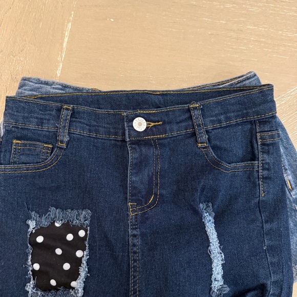 Old Navy & more Girl’s Blue Jean Shorts Bundle, 4 pair all fit size 12 - Picture 15 of 16